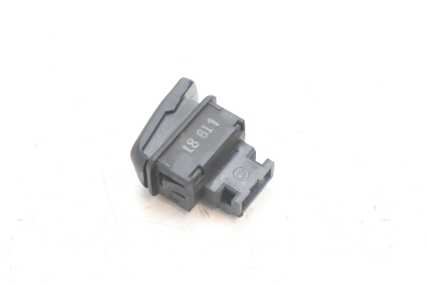 photo de COMMUTATORE ACCENSIONE PIAGGIO LIBERTY IGET 4T 50 (2021 - 2025) - Zoom sullo stato d'uso