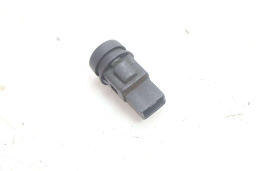 photo de COMMUTATORE ACCENSIONE PIAGGIO LIBERTY 50 (1998 - 2003) - Dettaglio del componente