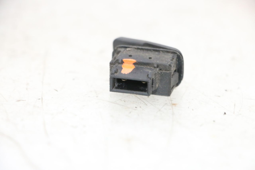 photo de COMMUTATORE ACCENSIONE PIAGGIO MP3 HPE 300 (2019 - 2026) - Dettaglio del componente