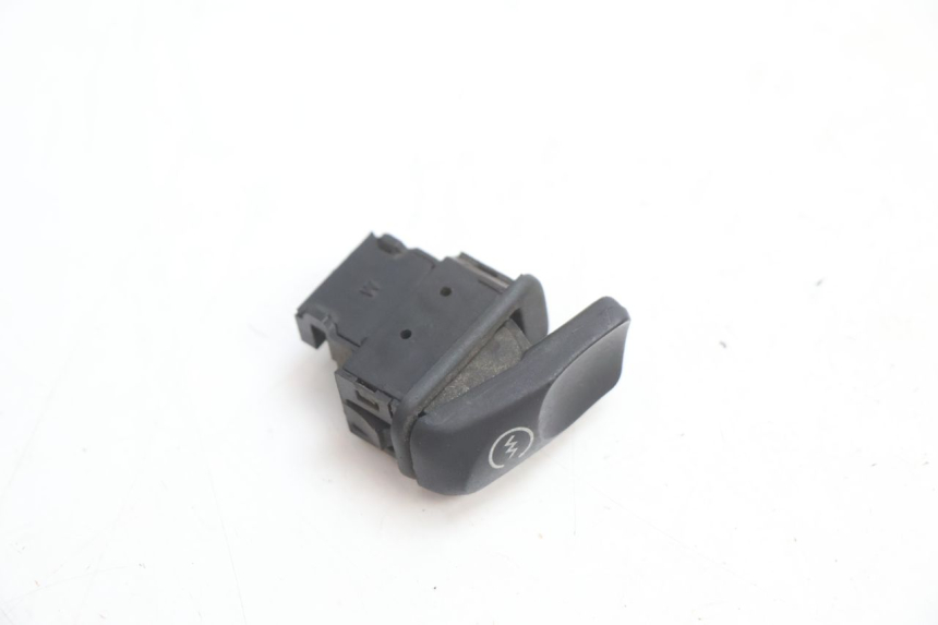 photo de COMMUTATORE ACCENSIONE PIAGGIO MP3 LT 300 (2010 - 2016) - Dettaglio del componente