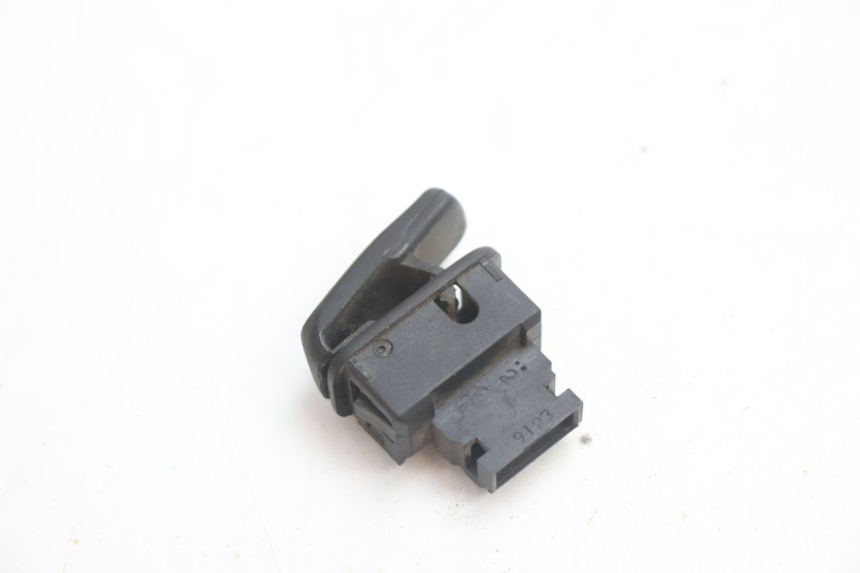 photo de COMMUTATORE ACCENSIONE PIAGGIO MP3 LT 300 (2010 - 2016) - Zoom sullo stato d'uso