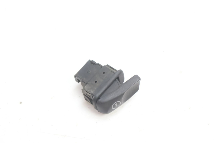photo de COMMUTATORE ACCENSIONE PIAGGIO MP3 LT 400 (2007 - 2012) - Dettaglio del componente