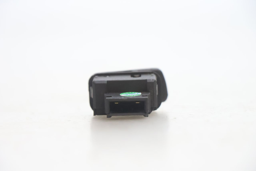 photo de COMMUTATORE ACCENSIONE PIAGGIO MP3 LT 400 (2007 - 2012) - Altra angolazione