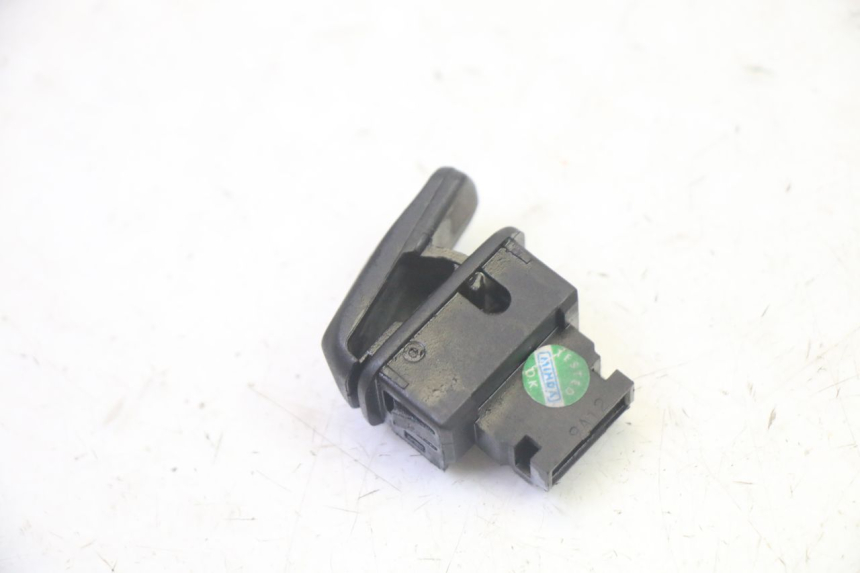 photo de COMMUTATORE ACCENSIONE PIAGGIO MP3 RL 250 (2006 - 2010) - Zoom sullo stato d'uso