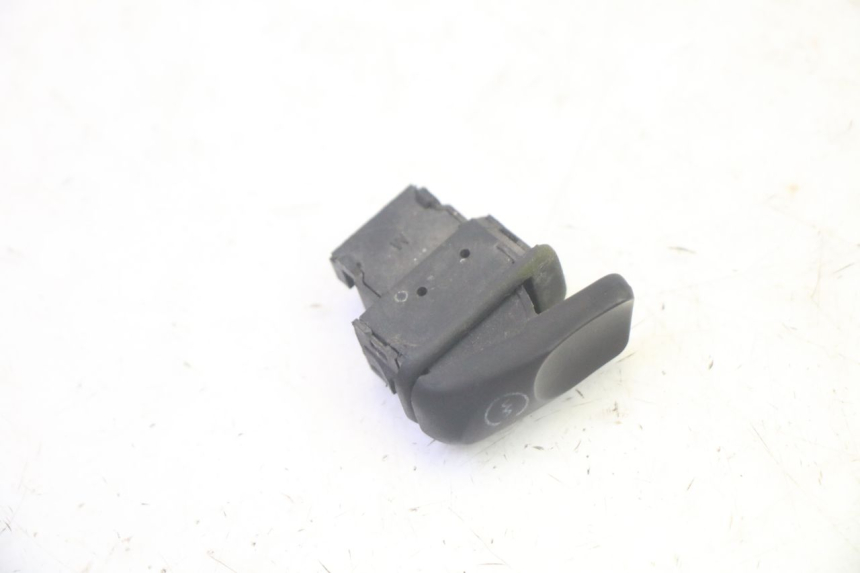 photo de COMMUTATORE ACCENSIONE PIAGGIO MP3 RL 250 (2006 - 2010) - Dettaglio del componente