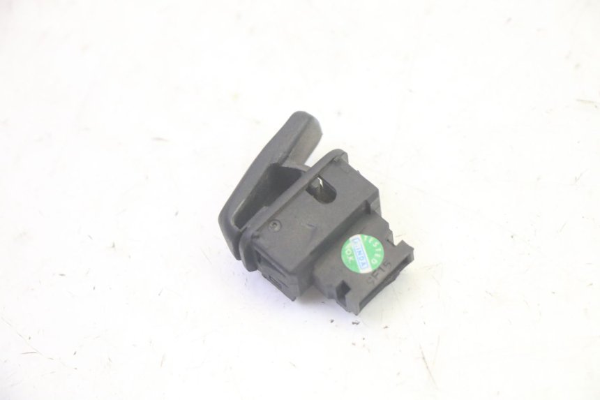 photo de COMMUTATORE ACCENSIONE PIAGGIO MP3 RL 250 (2006 - 2010) - Zoom sullo stato d'uso