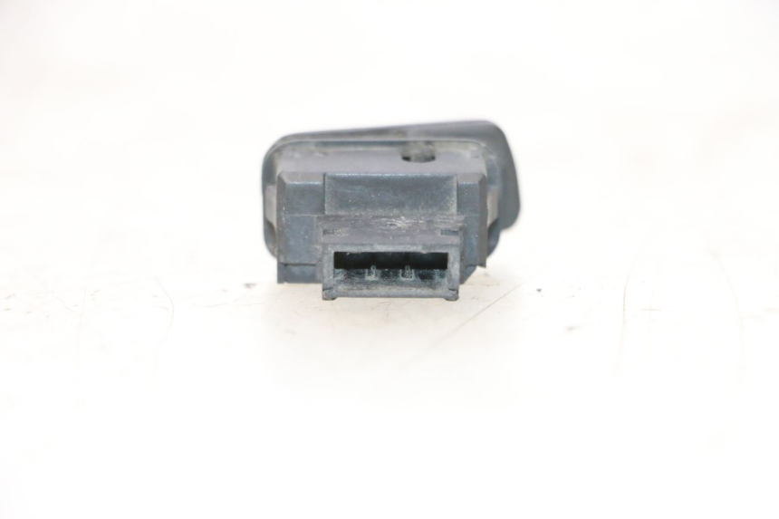 photo de COMMUTATORE ACCENSIONE PIAGGIO MP3 RL 250 (2006 - 2010) - Dettaglio del componente