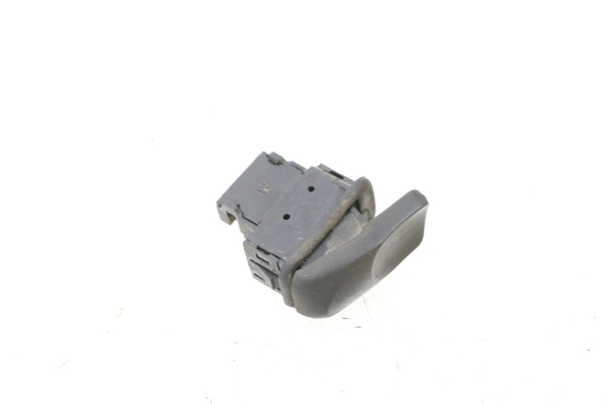 photo de COMMUTATORE ACCENSIONE PIAGGIO MP3 125 (2006 - 2014) - Dettaglio del componente