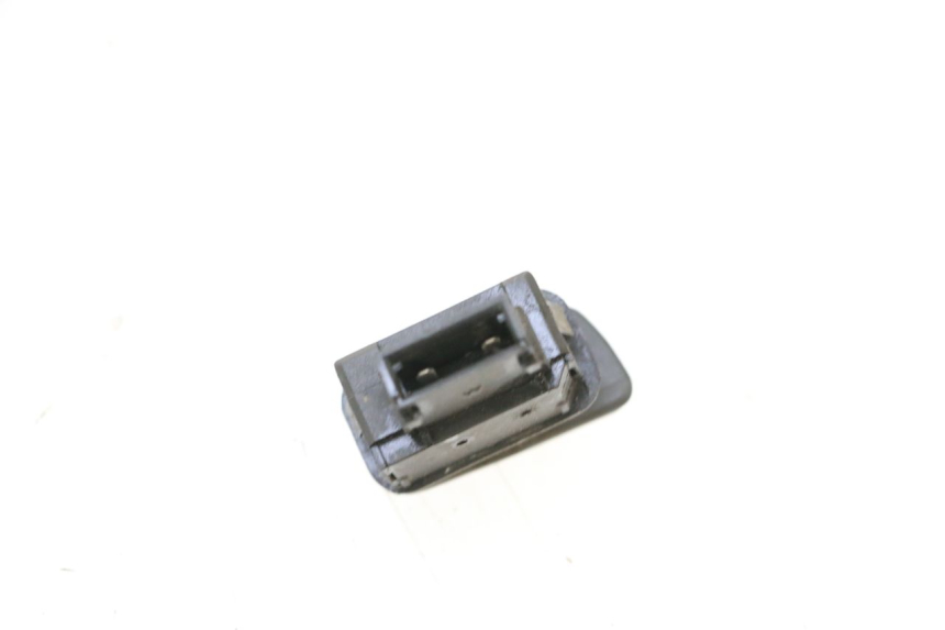 photo de COMMUTATORE ACCENSIONE PIAGGIO MP3 125 (2006 - 2014) - Altra angolazione