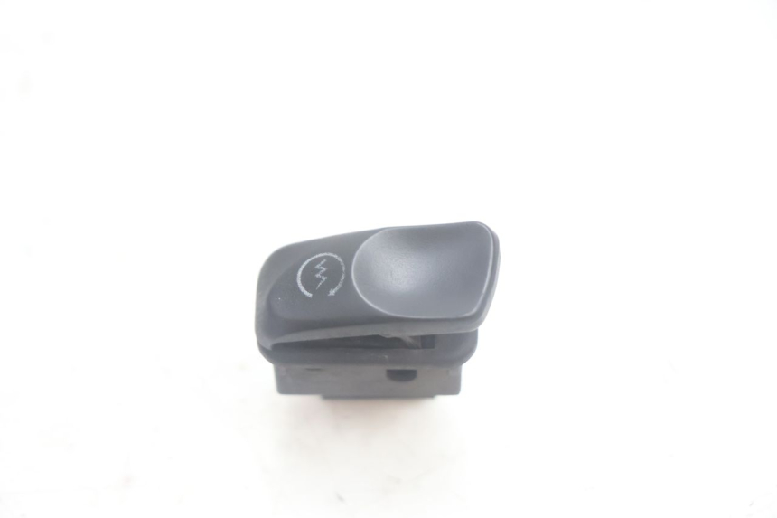 photo de COMMUTATORE ACCENSIONE PIAGGIO MP3 125 (2006 - 2014) - Vista principale