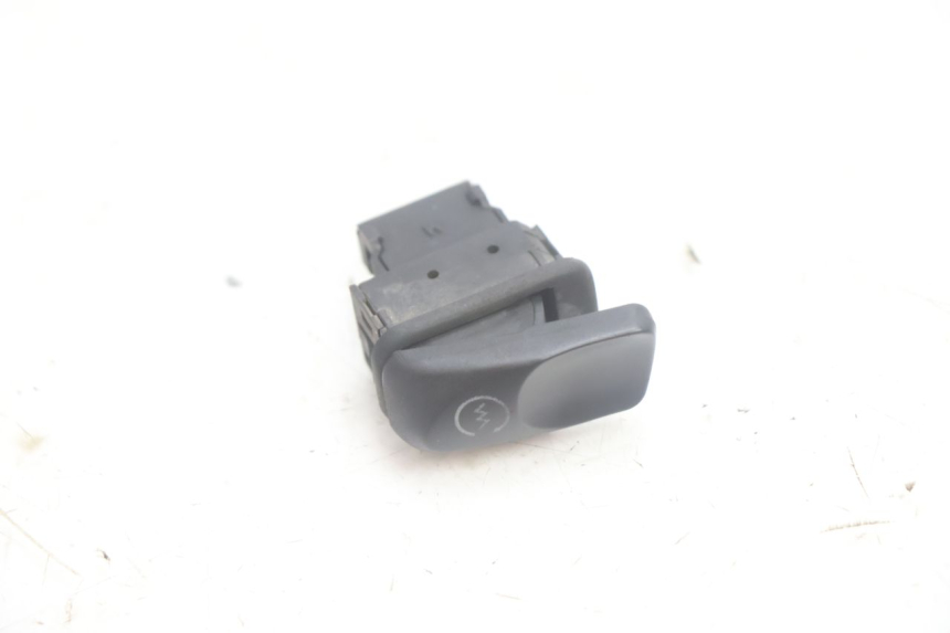 photo de COMMUTATORE ACCENSIONE PIAGGIO MP3 125 (2006 - 2014) - Dettaglio del componente