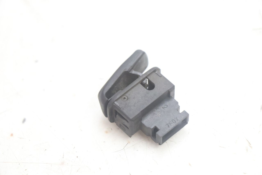 photo de COMMUTATORE ACCENSIONE PIAGGIO MP3 125 (2006 - 2014) - Zoom sullo stato d'uso