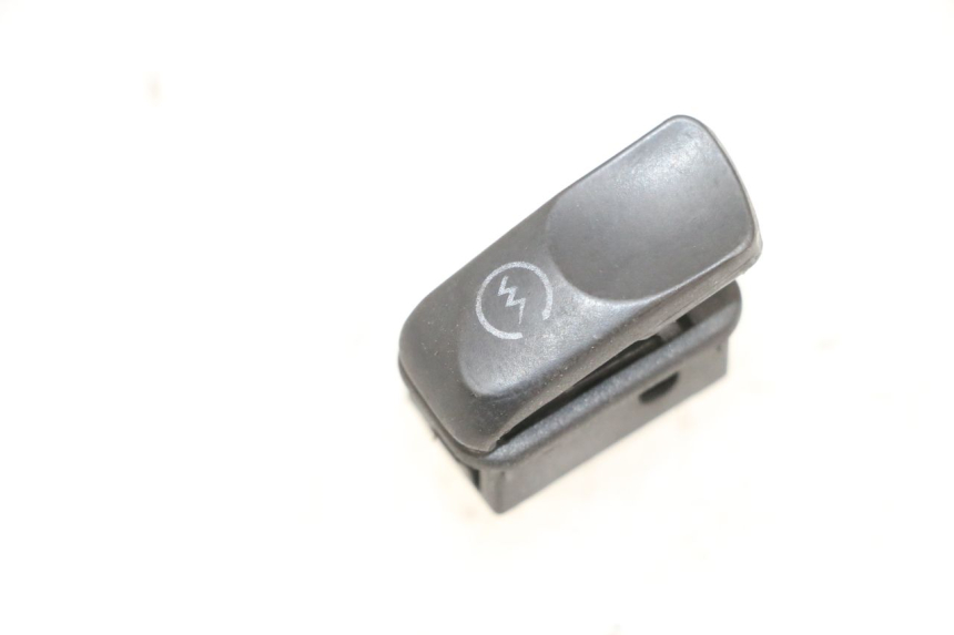 photo de COMMUTATORE AVVIAMENTO PIAGGIO NEW TYPHOON 50 (2018 - 2021) - Vista principale