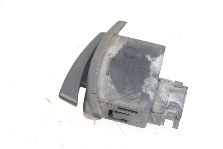 photo de COMMUTATORE ACCENSIONE PEUGEOT BELVILLE 125 (2017 - 2021) - Altra angolazione