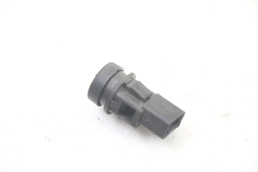 photo de COMMODO AVVIAMENTO PIAGGIO ZIP 4T 50 (2018 - 2020) - Zoom sullo stato d'uso