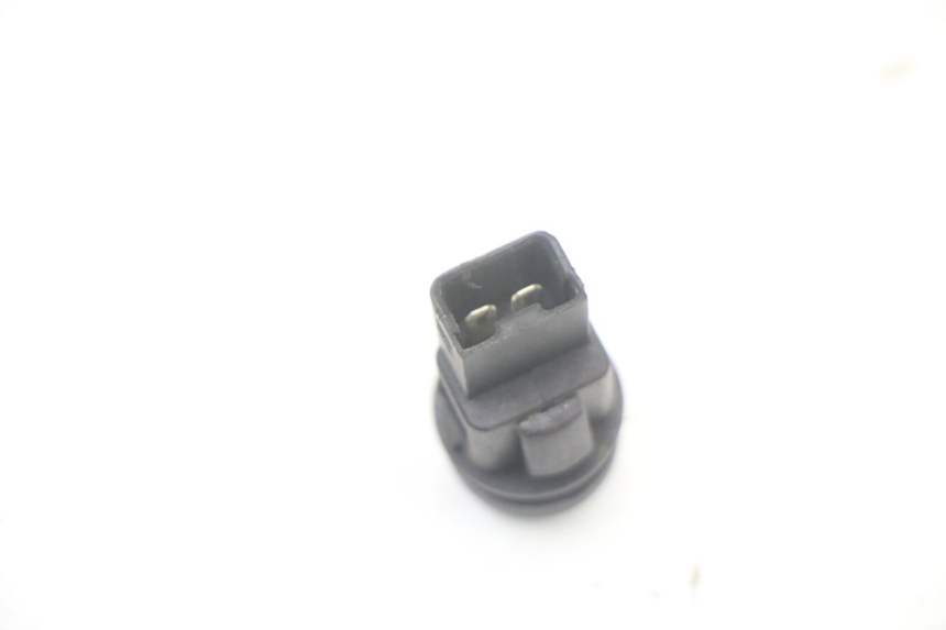 photo de COMMODO AVVIAMENTO PIAGGIO ZIP 4T 50 (2018 - 2020) - Primo piano tecnico