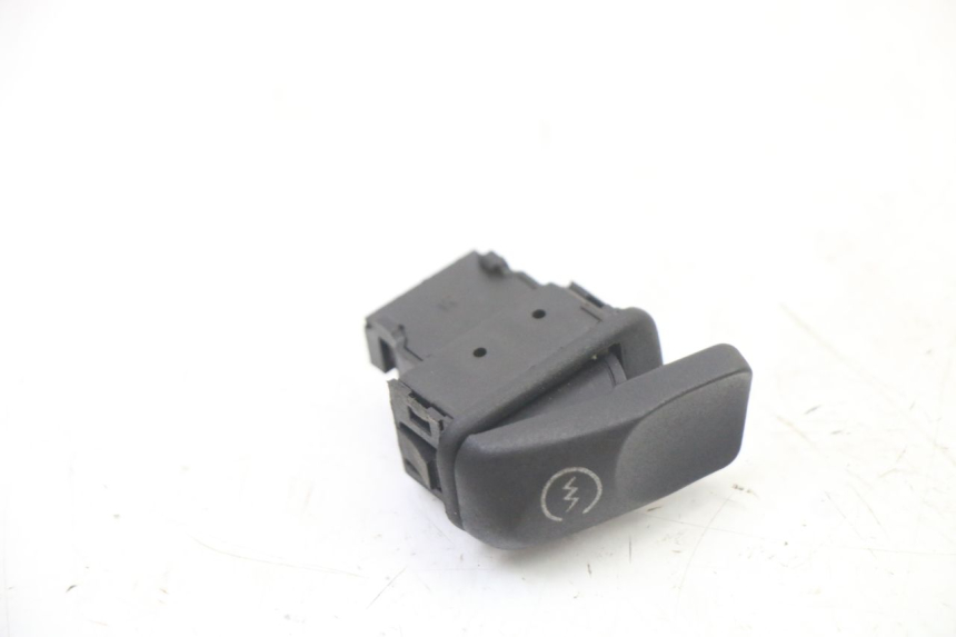 photo de COMMUTATORE ACCENSIONE APRILIA SR 2T 50 (2018 - 2022) - Dettaglio del componente