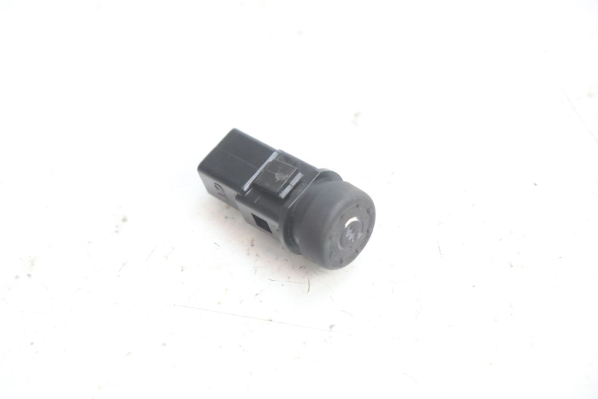 photo de COMMODO AVVIAMENTO PIAGGIO ZIP 2T 50 (2009 - 2019) - Dettaglio del componente