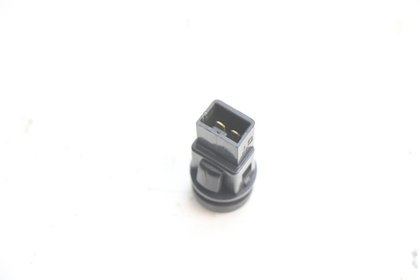 photo de COMMODO AVVIAMENTO PIAGGIO ZIP 2T 50 (2009 - 2019) - Altra angolazione