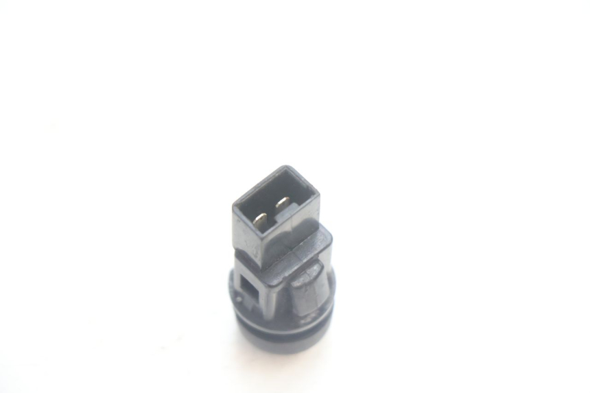 photo de COMMUTATORE ACCENSIONE PIAGGIO ZIP 4T 50 (2006 - 2017) - Altra angolazione