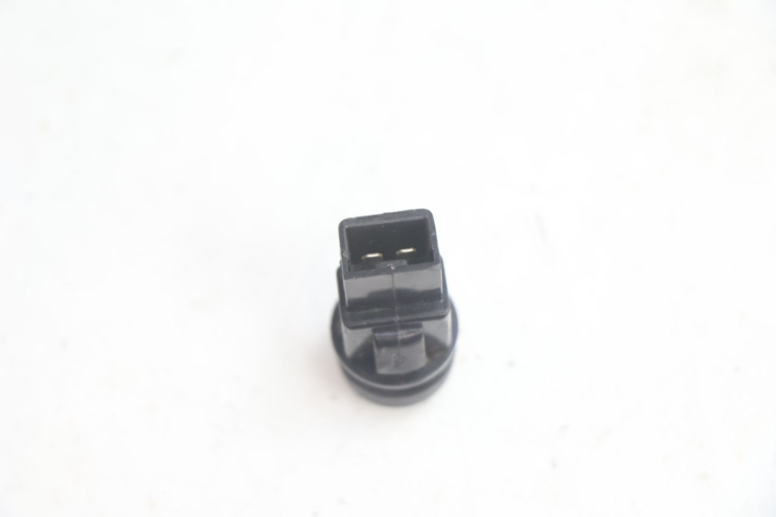 photo de COMMUTATORE ACCENSIONE PIAGGIO ZIP IGET 4T 50 (2021 - 2023) - Altra angolazione