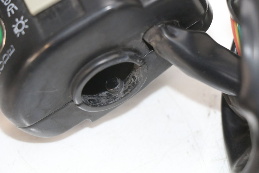 photo de COMANDO DESTRO E-MAX 80L 1 (2011 - 2014) - Dettagli dei punti di fissaggio