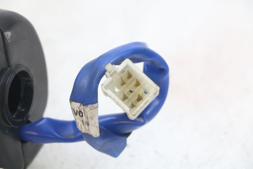 photo de MANUBRIO DESTRO KYMCO AGILITY 16+ 4T 50 (2018 - 2023) - Primo piano tecnico