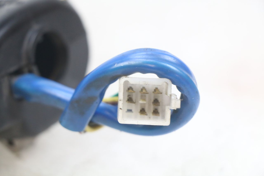 photo de MANUBRIO DESTRO KYMCO AGILITY 4T 50 (2005 - 2018) - Primo piano tecnico