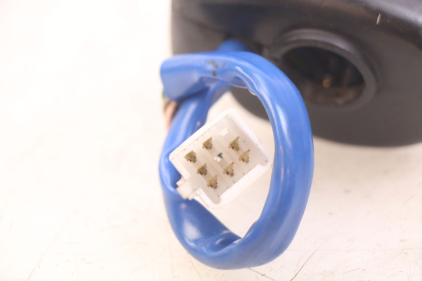 photo de MANUBRIO DESTRO KYMCO AGILITY 4T 50 (2005 - 2018) - Dettaglio del componente