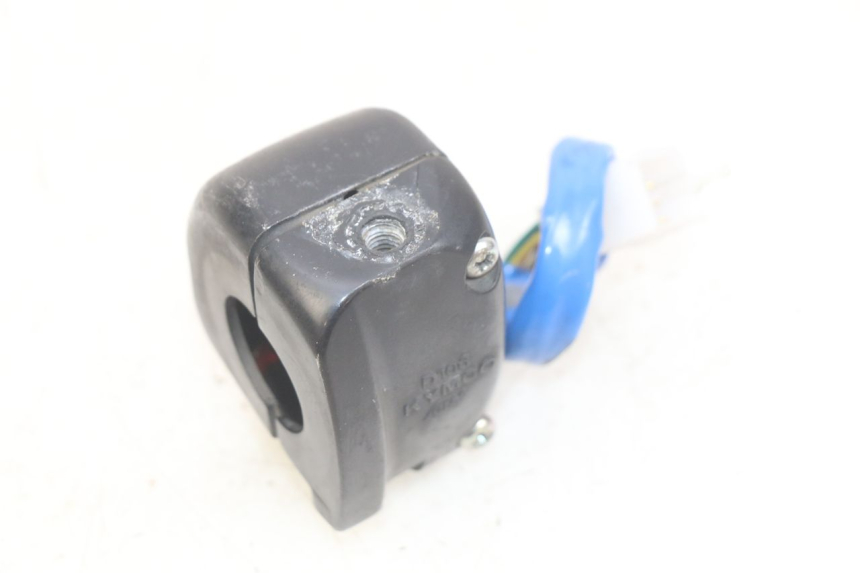 photo de MANUBRIO DESTRO KYMCO AGILITY 4T 50 (2005 - 2018) - Primo piano tecnico