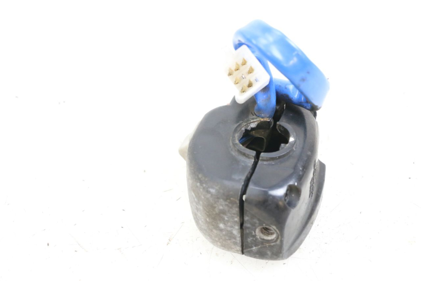 photo de MANUBRIO DESTRO KYMCO AGILITY 4T 50 (2005 - 2018) - Altra angolazione