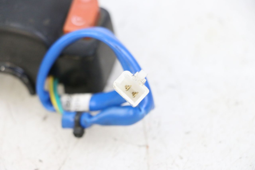 photo de COMMODO DESTRO KYMCO AGILITY 4T 50 (2018 - 2022) - Altra angolazione