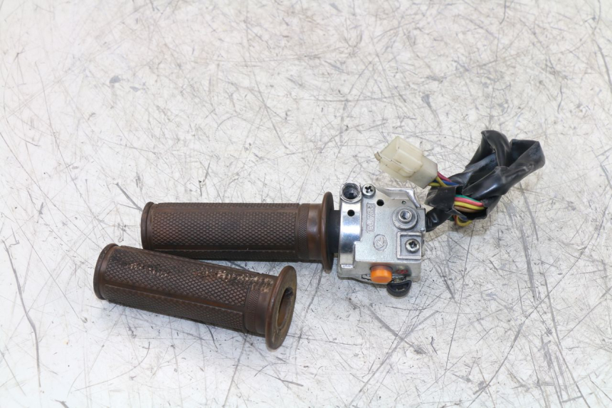 photo de COMANDO DESTRO BAOTIAN BT COLLECTOR 50 (2005 - 2013) - Altra angolazione