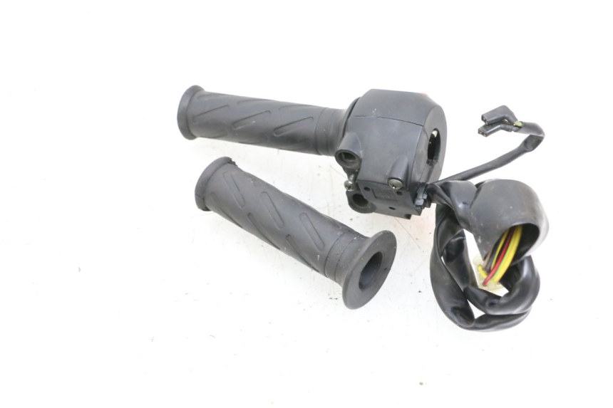 photo de COMMUTATORE DESTRO MAG POWER BOMBERS 4T 50 (2016 - 2026) - Primo piano tecnico