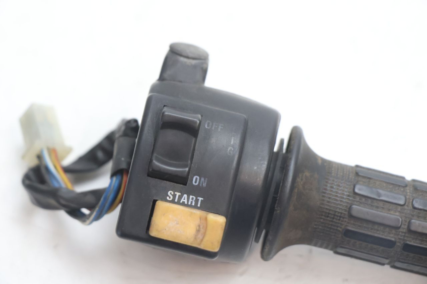 photo de COMMUTATORE DESTRO MBK BOOSTER SPIRIT 50 (1996 - 1999) - Dettaglio del componente