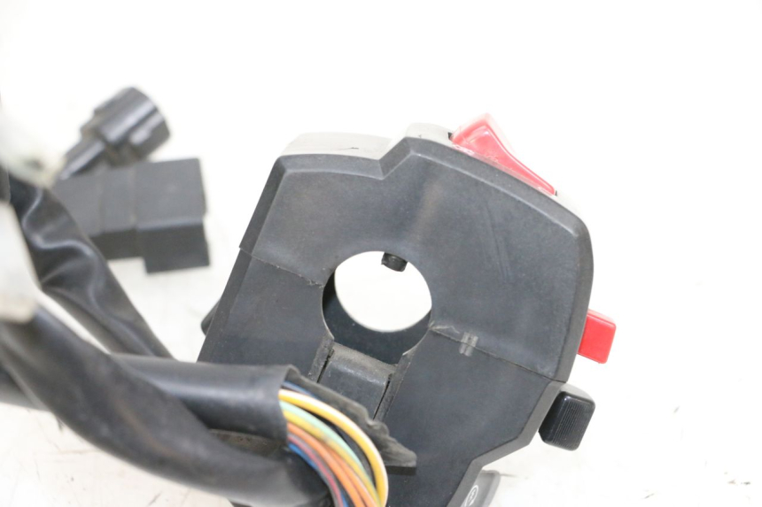 photo de COMMUTATORE DESTRO SUZUKI BURGMAN 650 (2013 - 2020) - Vista d'insieme del prodotto