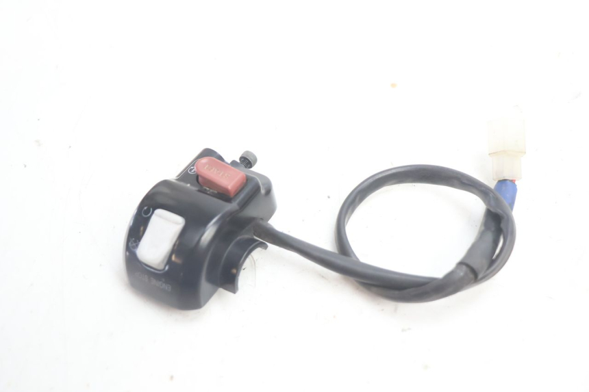 photo de MANUBRIO DESTRO YAMAHA BW'S BWS 125 (2010 - 2013) - Zoom sullo stato d'uso