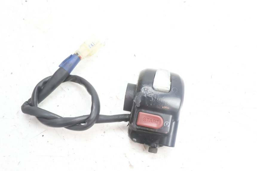 photo de MANUBRIO DESTRO YAMAHA BW'S BWS 125 (2010 - 2013) - Vista principale