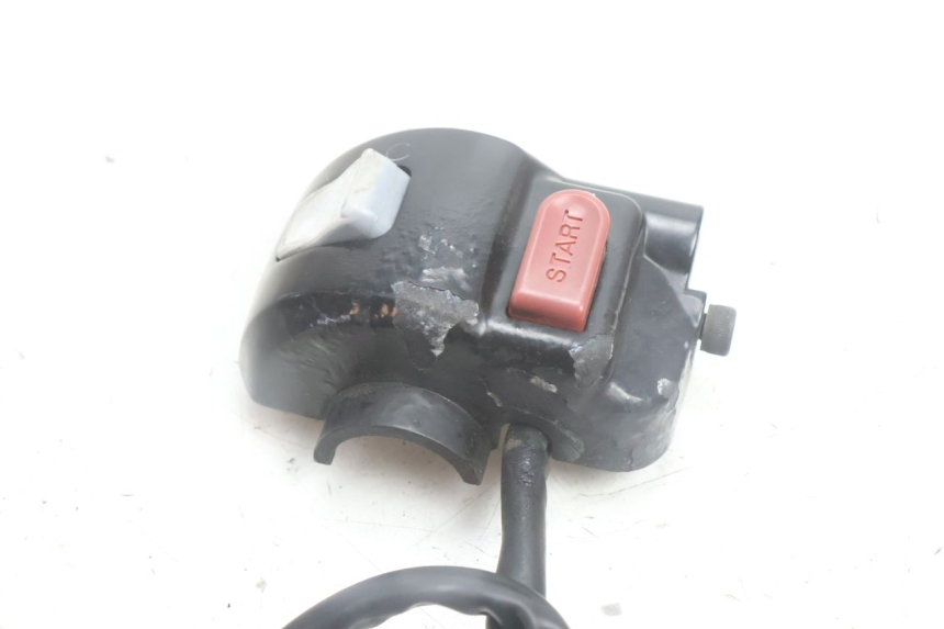 photo de MANUBRIO DESTRO YAMAHA BW'S BWS 125 (2010 - 2013) - Zoom sullo stato d'uso