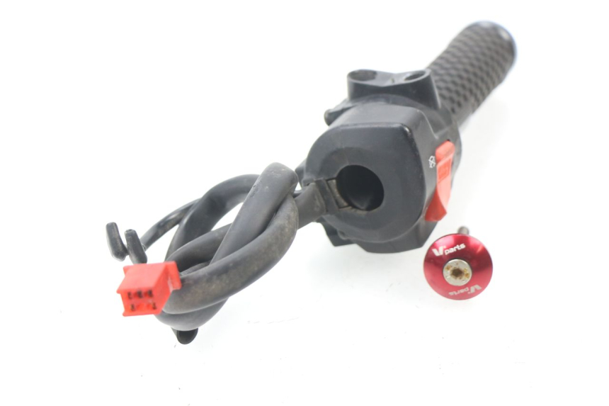 photo de COMMUTATORE DESTRO HONDA CBR 929 RR FIREBLADE 900 (2000 - 2001) - Stato della superficie e materiale