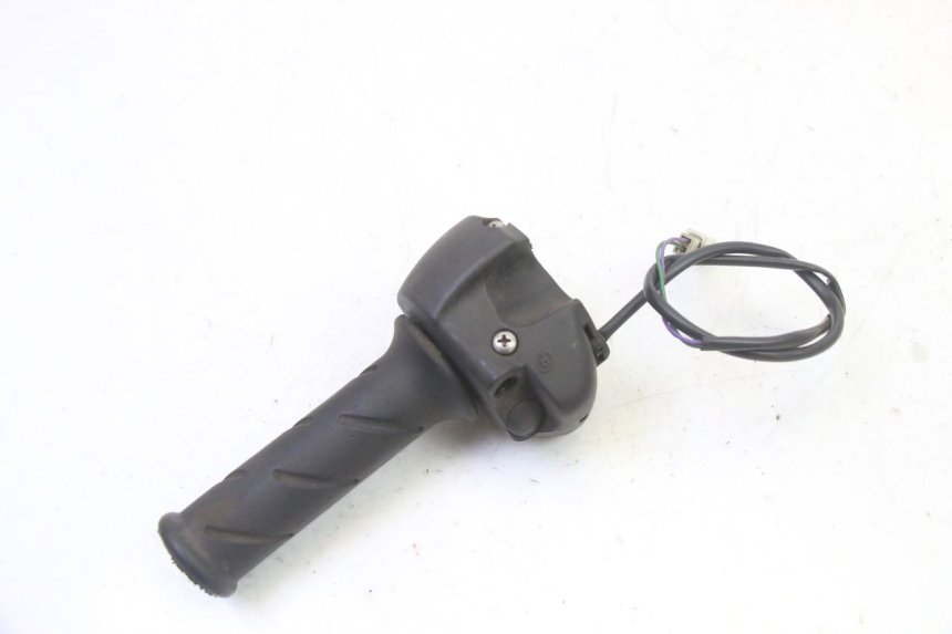 photo de MANUBRIO DESTRO PEUGEOT CITYSTAR 50 (2013 - 2017) - Altra angolazione