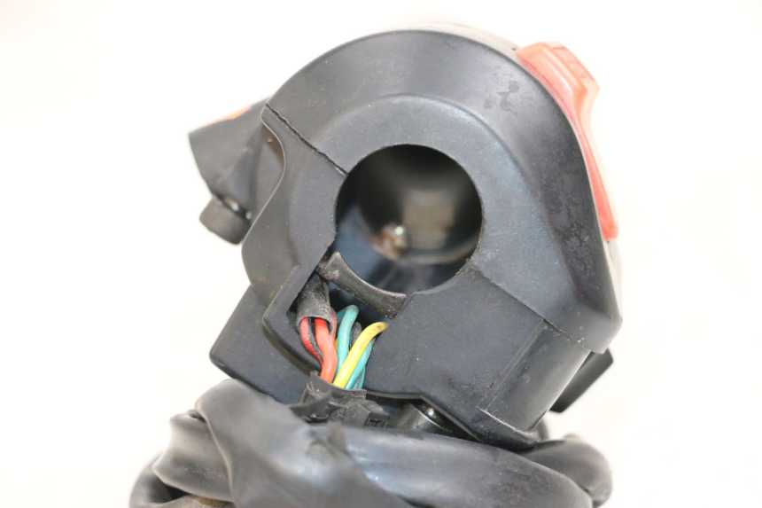 photo de COMMUTATORE DESTRO APRILIA CLASSIC 125 (1995 - 2001) - Zoom sullo stato d'uso