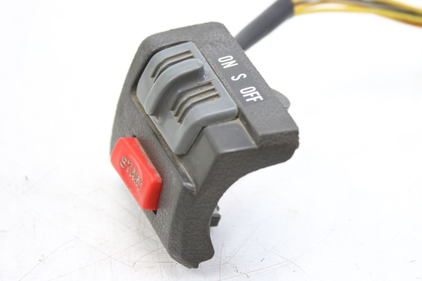 photo de MANUBRIO DESTRO SUZUKI CP 80 (1985 - 1996) - Primo piano tecnico