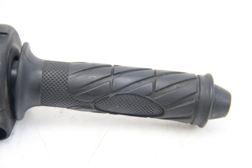 photo de MANUBRIO DESTRO LONGJIA DIGITA 4T 50 (2019 - 2022) - Primo piano tecnico