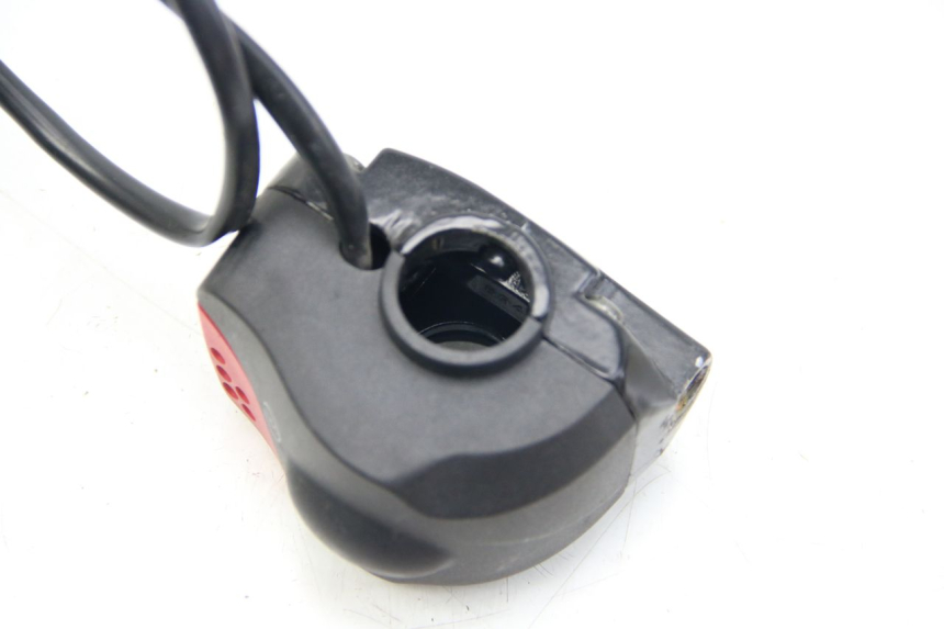 photo de MANUBRIO DESTRO PEUGEOT E-VIVACITY 1 (2012 - 2018) - Altra angolazione