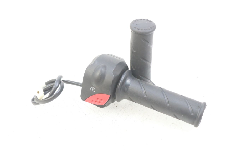 photo de MANUBRIO DESTRO PEUGEOT E-VIVACITY 1 (2012 - 2018) - Vista principale