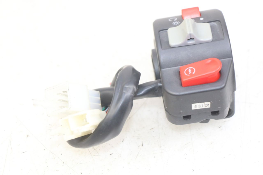 photo de MANUBRIO DESTRO EFUN E2GO 1 (2017 - 2021) - Dettagli dei punti di fissaggio