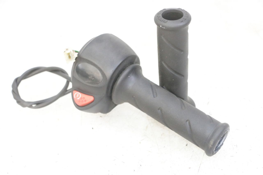 photo de COMMUTATORE DESTRO PEUGEOT ELYSTAR 125 (2002 - 2007) - Vista principale