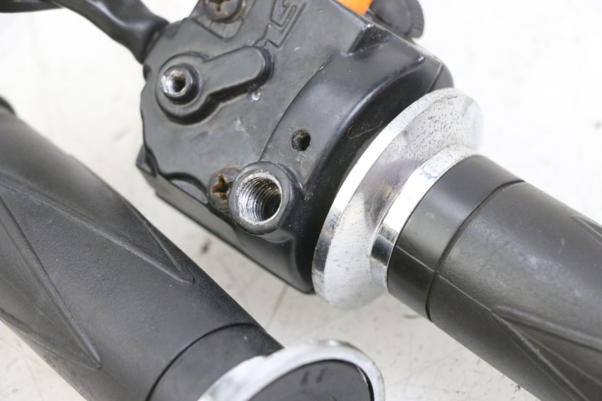 photo de COMMUTATORE DESTRO EUROCKA RETRO 50 (2007 - 2014) - Dettaglio del componente