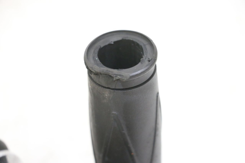 photo de COMMUTATORE DESTRO EUROCKA RETRO 50 (2007 - 2014) - Dettagli dei punti di fissaggio